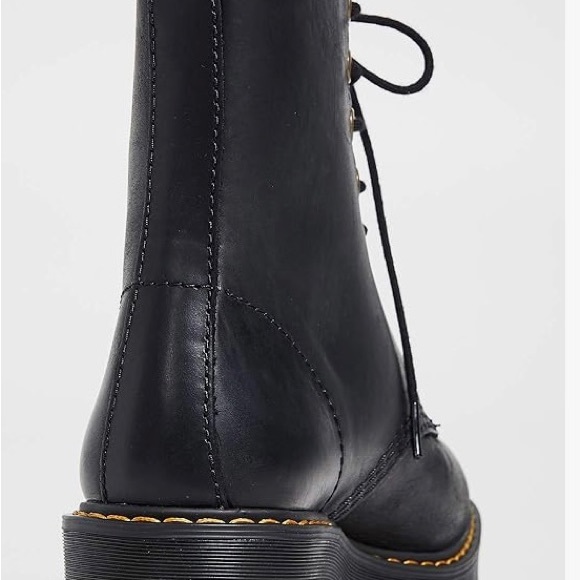 Women’s Doc Martens - Picture 4 of 9